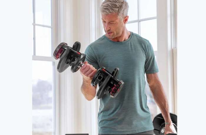 Bowflex-1090-Dumbbells-Lifestyle